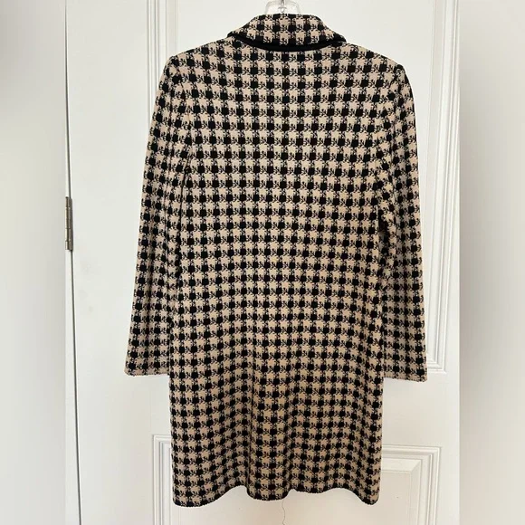 St. John Black and Beige Houndstooth Blazer